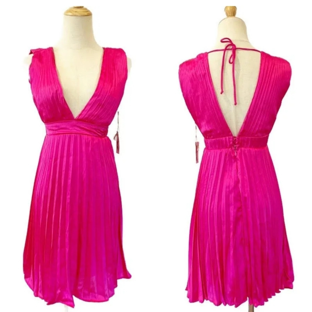 Jessica Simpson plungeneck mini dress